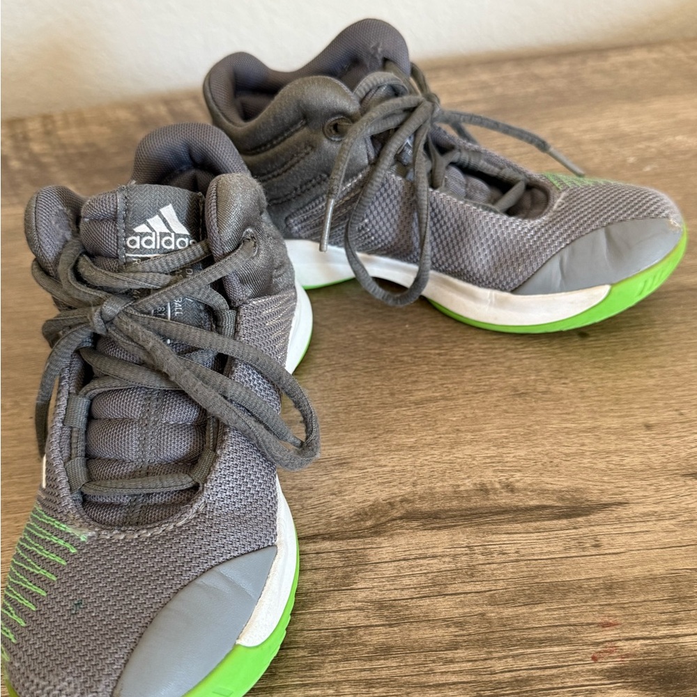 Adidas Kids Sneakers in Gray and Green